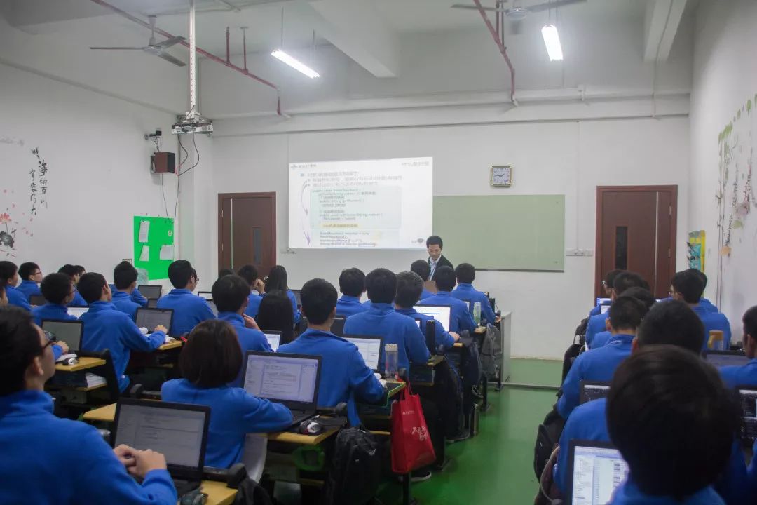 珠海市南方爱迪技工学校